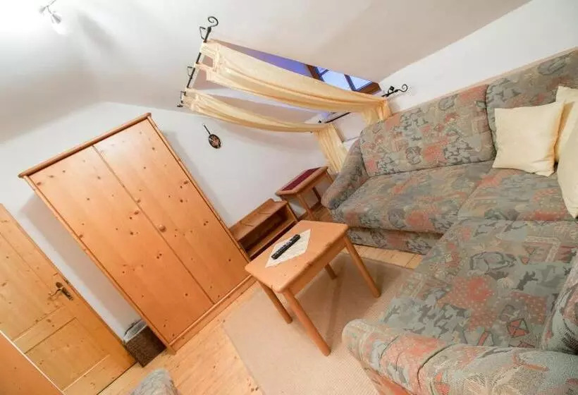 Retkeilymaja Gasthof Zum Hammer