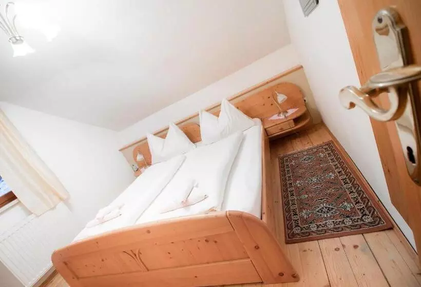 Retkeilymaja Gasthof Zum Hammer