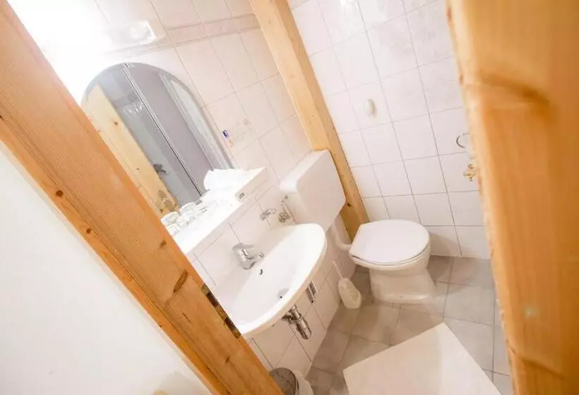 Retkeilymaja Gasthof Zum Hammer