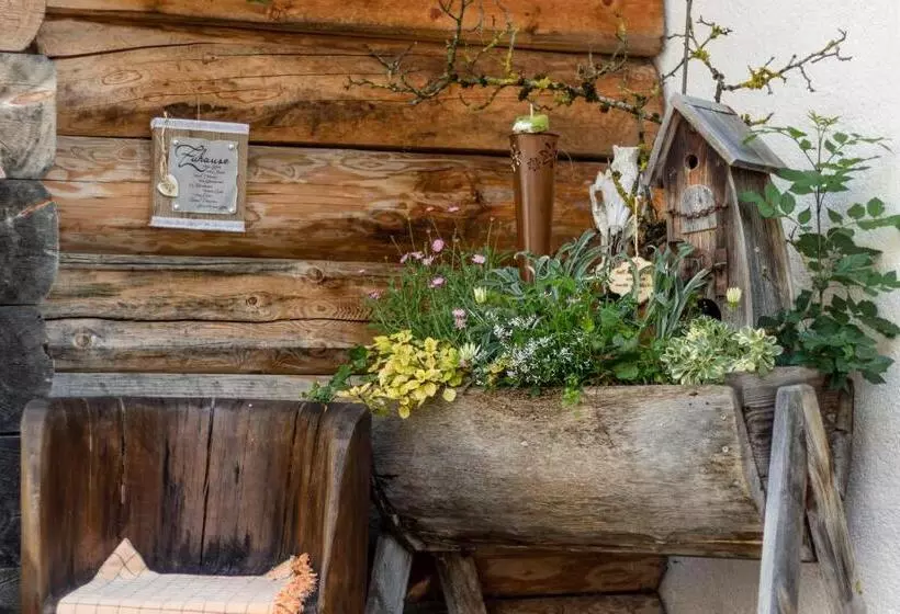 Retkeilymaja Gasthof Zum Hammer