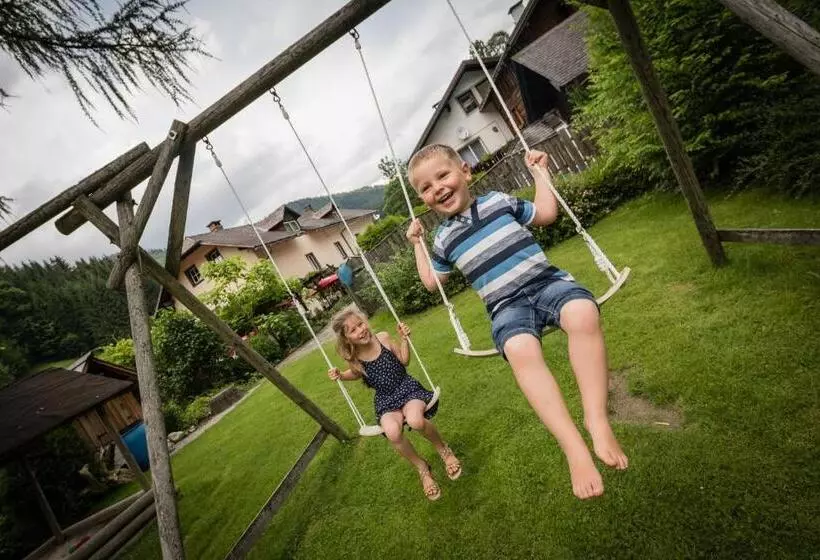 Retkeilymaja Gasthof Zum Hammer