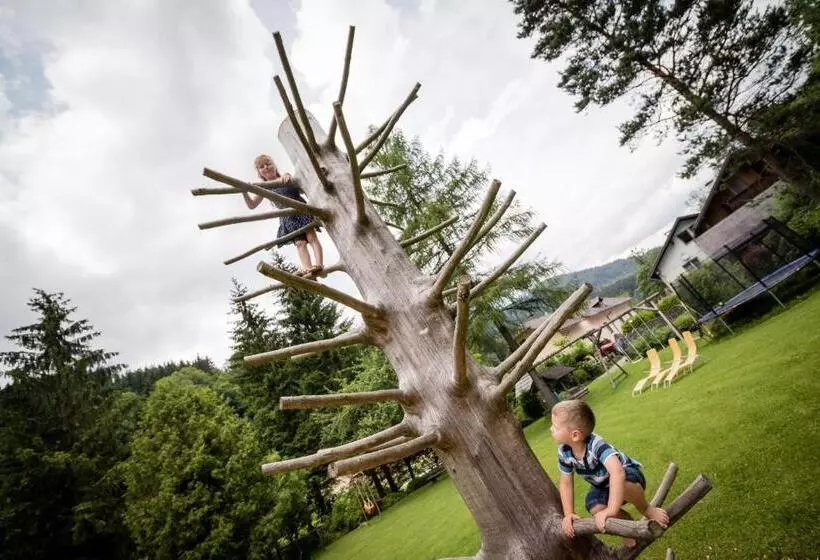 Retkeilymaja Gasthof Zum Hammer