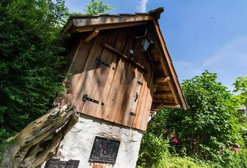 Retkeilymaja Gasthof Zum Hammer