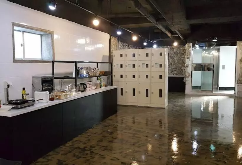 Daegu 동성로 Gyeong`s Hostel