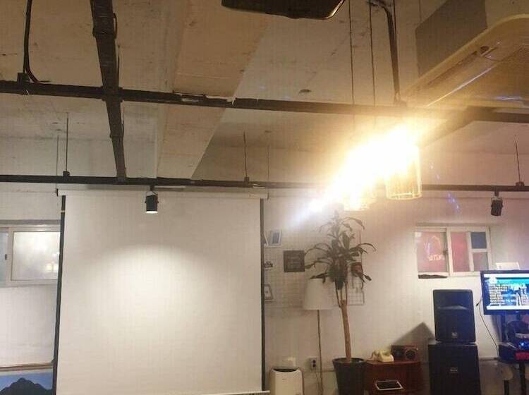 Daegu 동성로 Gyeong`s Hostel