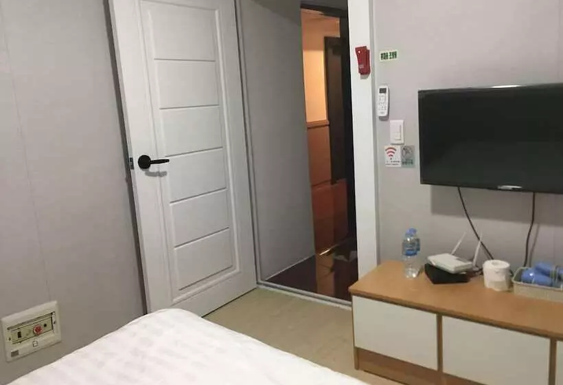 Daegu 동성로 Gyeong`s Hostel