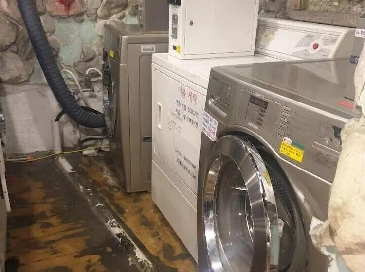 Daegu 동성로 Gyeong`s Hostel