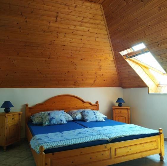 Пансион Balaton White House