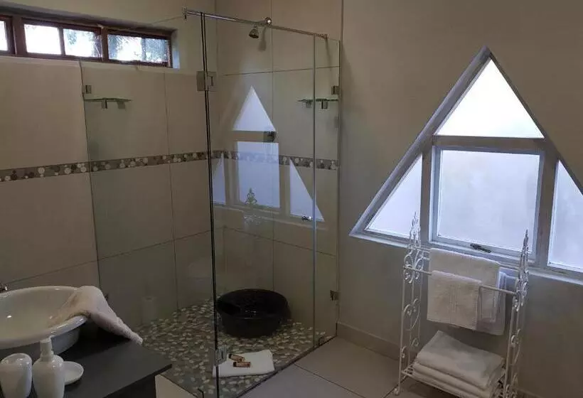 Majatalo Guest House Frame Ace