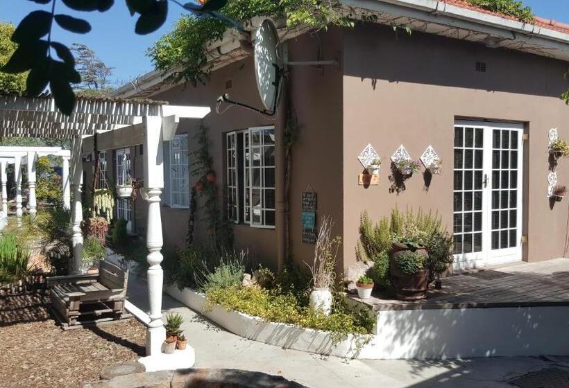 Пансион Guest House Frame Ace