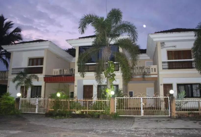 ペンション Rosvilla Guest House