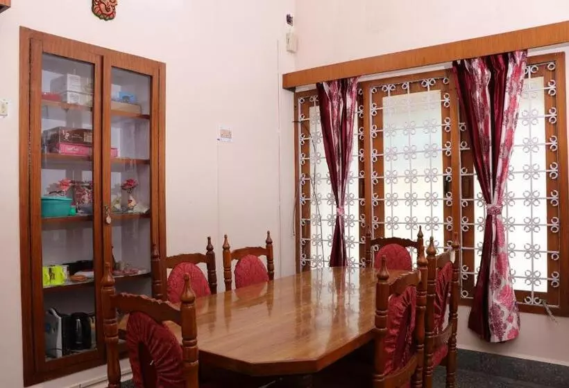 Majatalo Park Corner Guesthouse