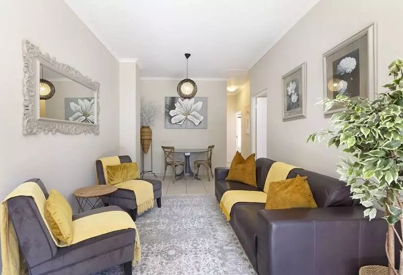 Majatalo 2 On Lismore Guesthouse