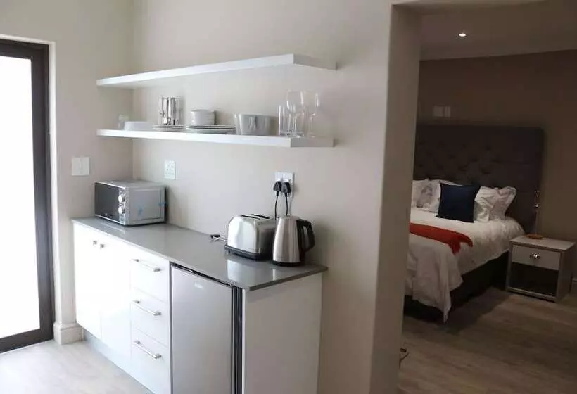 Majatalo 2 On Lismore Guesthouse