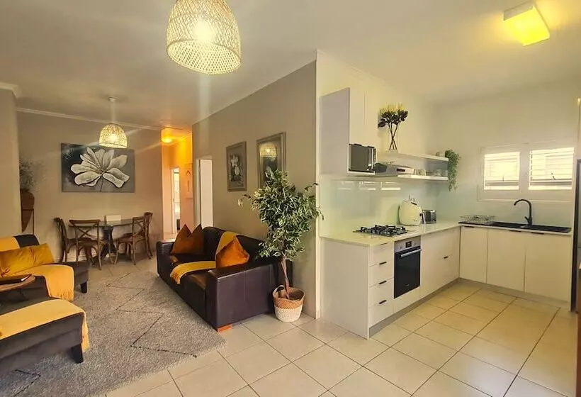 Majatalo 2 On Lismore Guesthouse