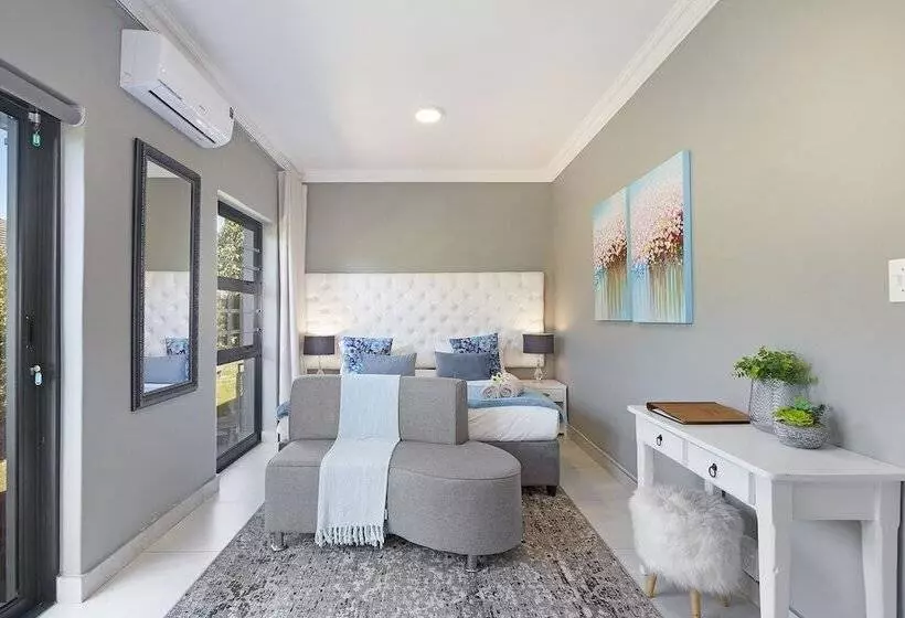 Majatalo 2 On Lismore Guesthouse