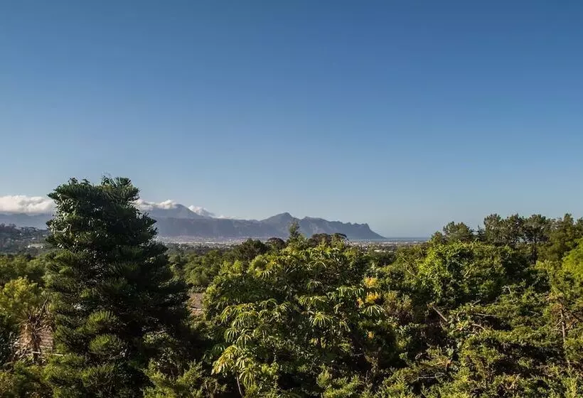 Majatalo Boutique Villa Guesthouse