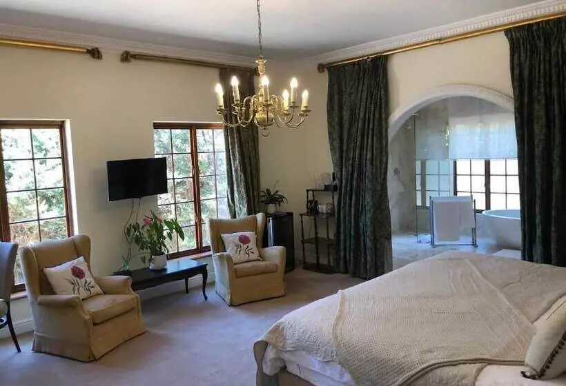 Majatalo Boutique Villa Guesthouse