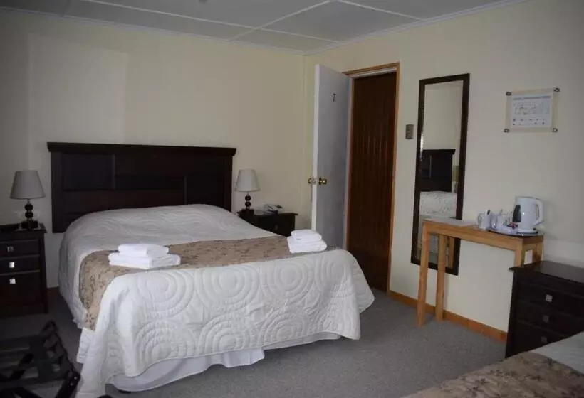 ユースホステル Hostal Loreto Belen