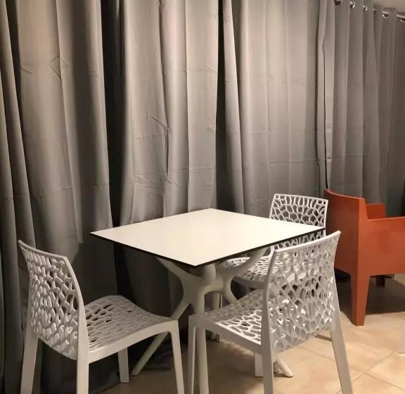 پانسیون Be On The Beach