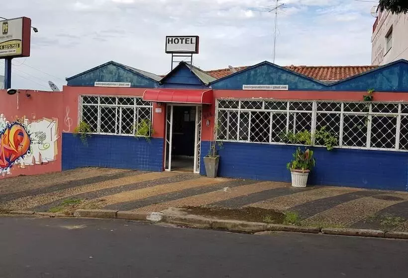 Majatalo E Pousada Freitas