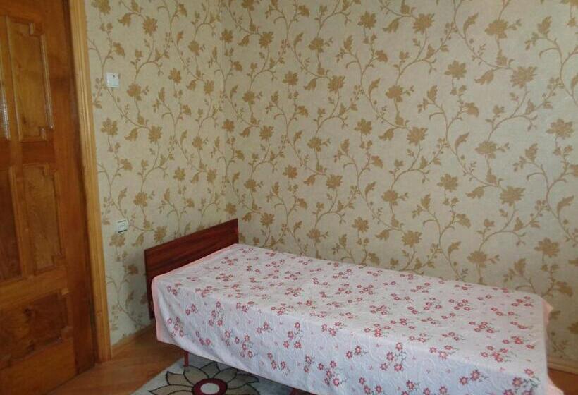 پانسیون Guest House Levan Ii Dadiani