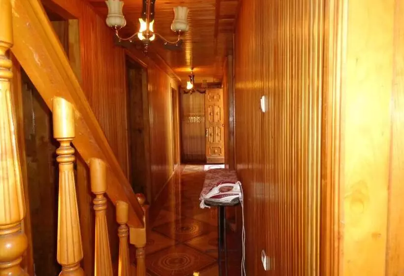 پانسیون Guest House Levan Ii Dadiani