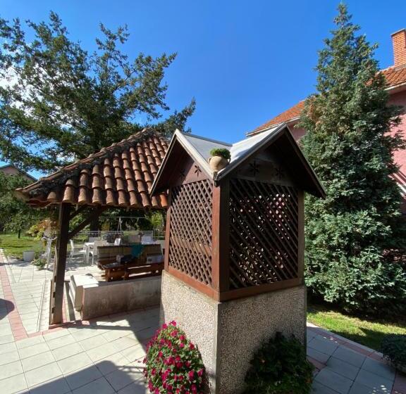 پانسیون Maslina Rooms