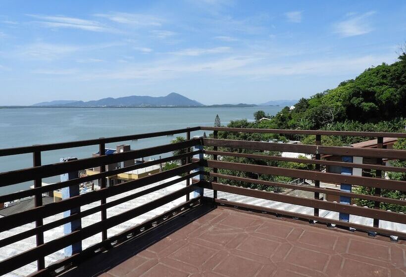 פנסיון Pousada Edelweiss