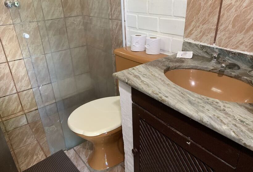 פנסיון Pousada Edelweiss