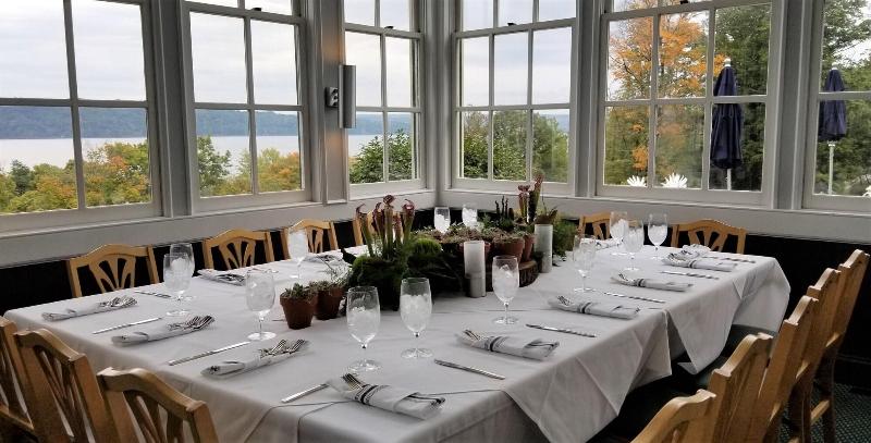 호스텔 Inn At Taughannock Falls