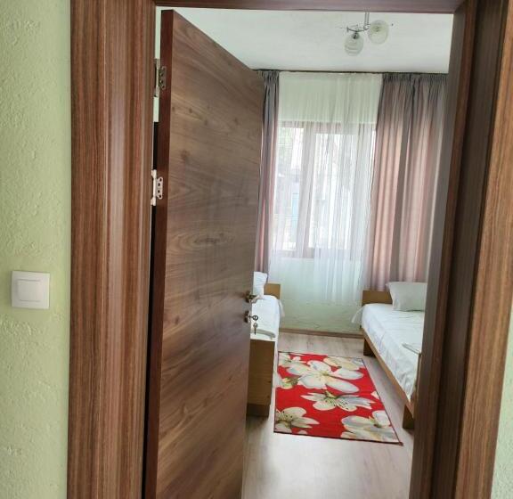 Pensione Apartment Lachevi