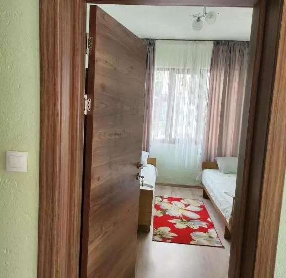 ペンション Apartment Lachevi