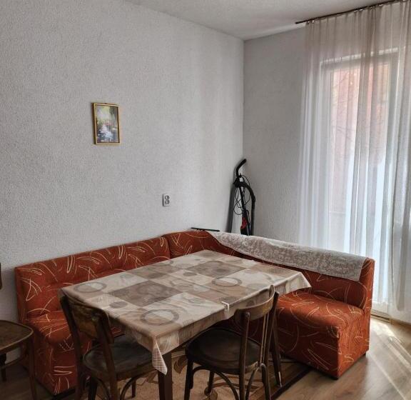 Pensione Apartment Lachevi