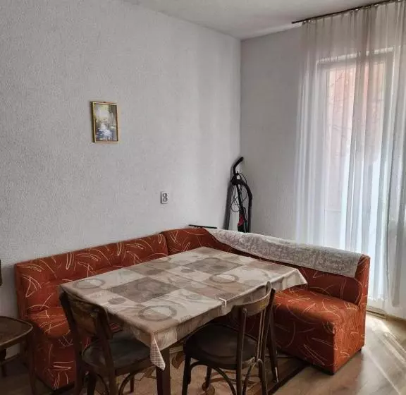 ペンション Apartment Lachevi