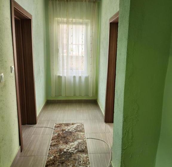 Pensione Apartment Lachevi