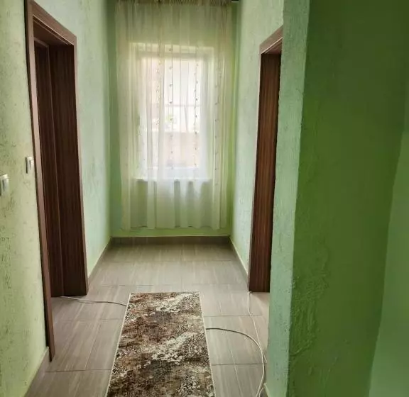 ペンション Apartment Lachevi