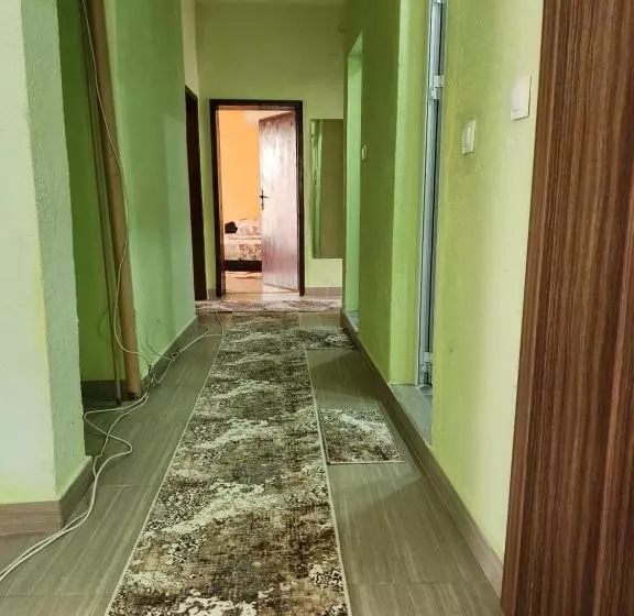 ペンション Apartment Lachevi