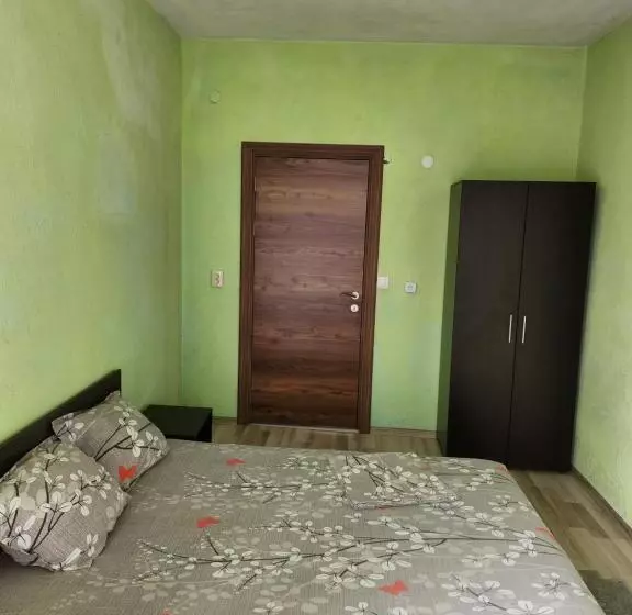 ペンション Apartment Lachevi