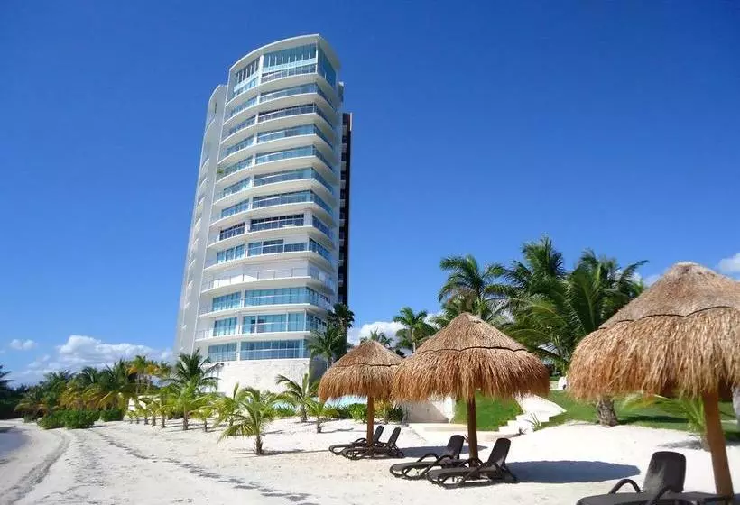 Tu Mirada Al Mar Beachfront Tower & Spa