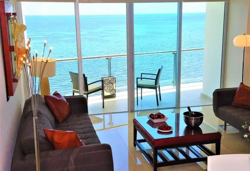 Tu Mirada Al Mar Beachfront Tower & Spa
