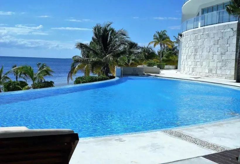 Tu Mirada Al Mar Beachfront Tower & Spa