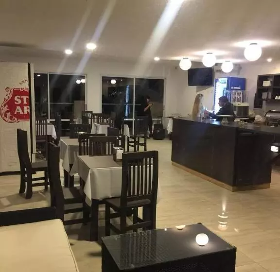 Apart Hotel La Giraldilla