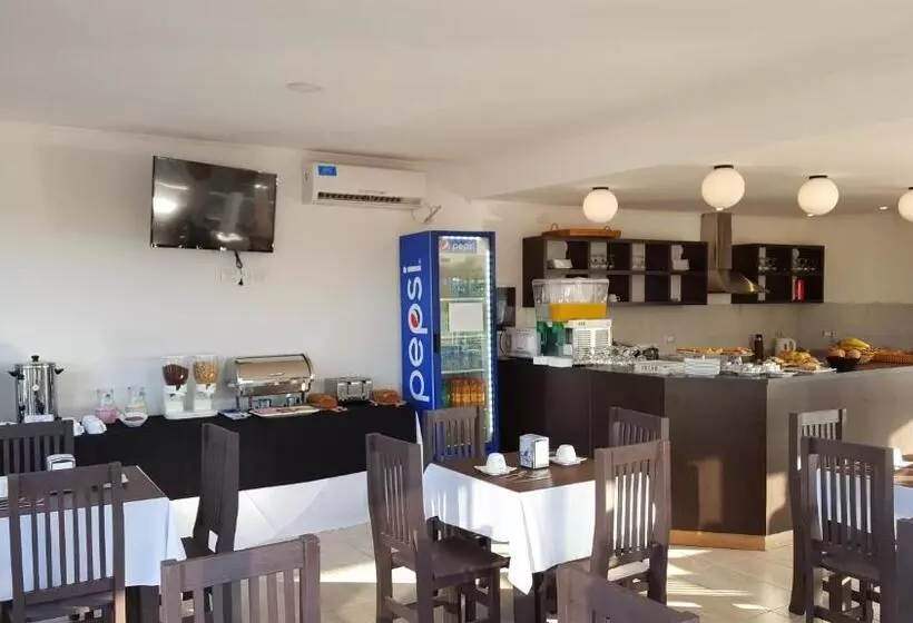 Apart Hotel La Giraldilla