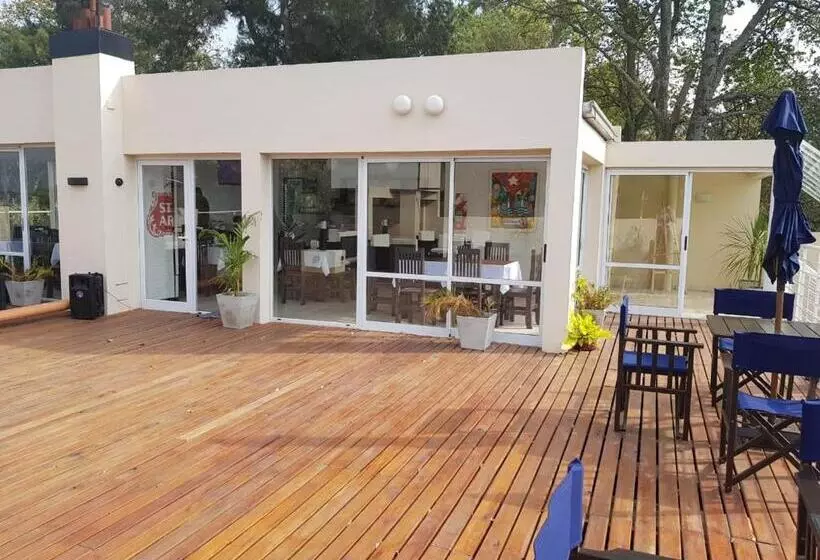 Apart Hotel La Giraldilla