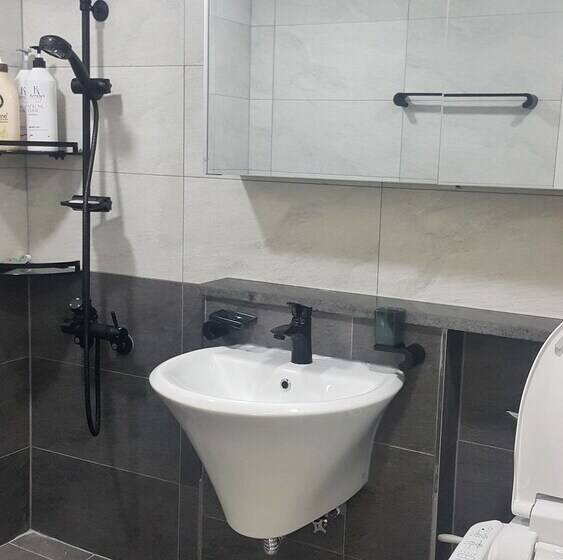 پانسیون Bella Guesthouse