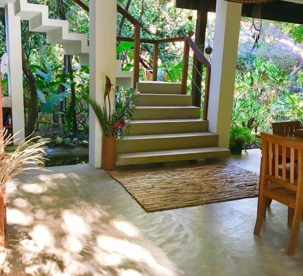 Пансион Pousada Mahat