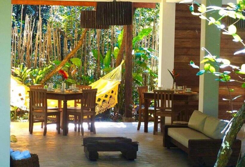 Пансион Pousada Mahat