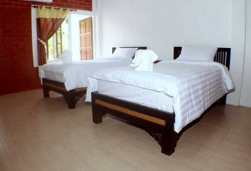 پانسیون Summer Guesthouse & Hostel