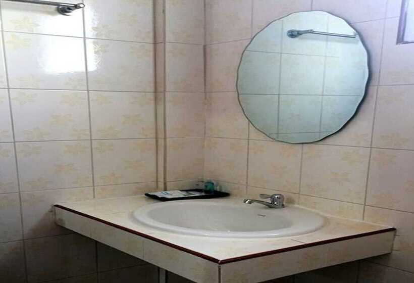 پانسیون Summer Guesthouse & Hostel